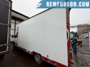 Renault - замена панелей фургона